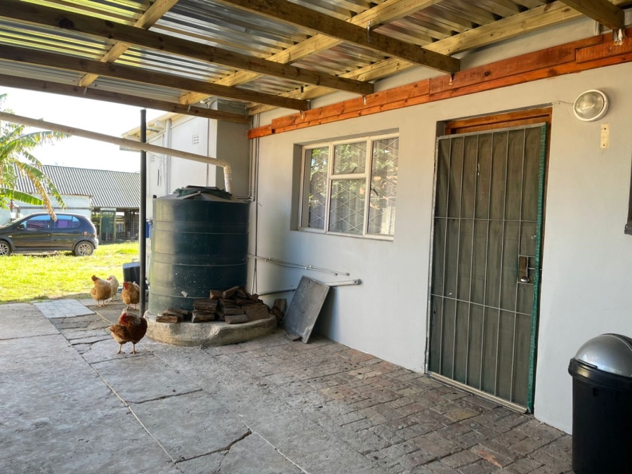5 Bedroom Property for Sale in East Bank Eastern Cape
